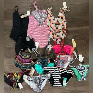 Women’s Swimsuit Lot of 16 pieces. Assorted sizes